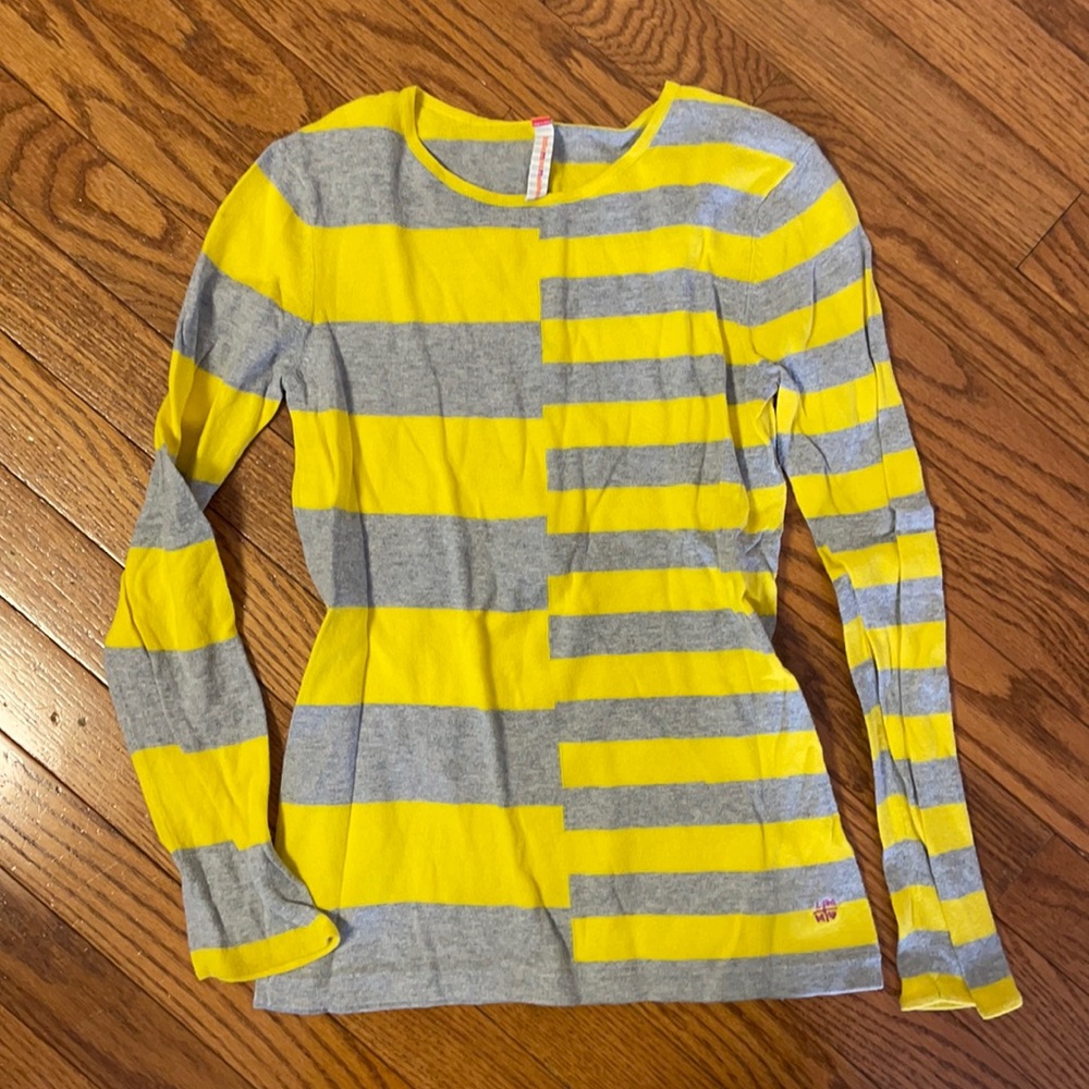 Littlemissmatched yellow & gray lightweight sweater size small